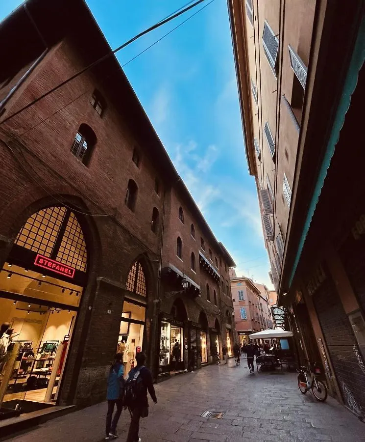Lovely 1 Bedroom Apartment Nearby Piazza Maggiore Bologna Italy